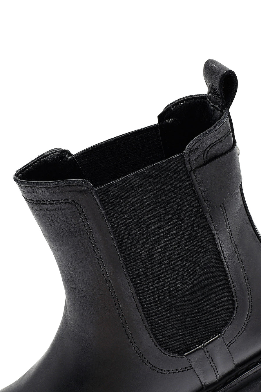 Woman Black Thick Sole Leather Chelsea Boots