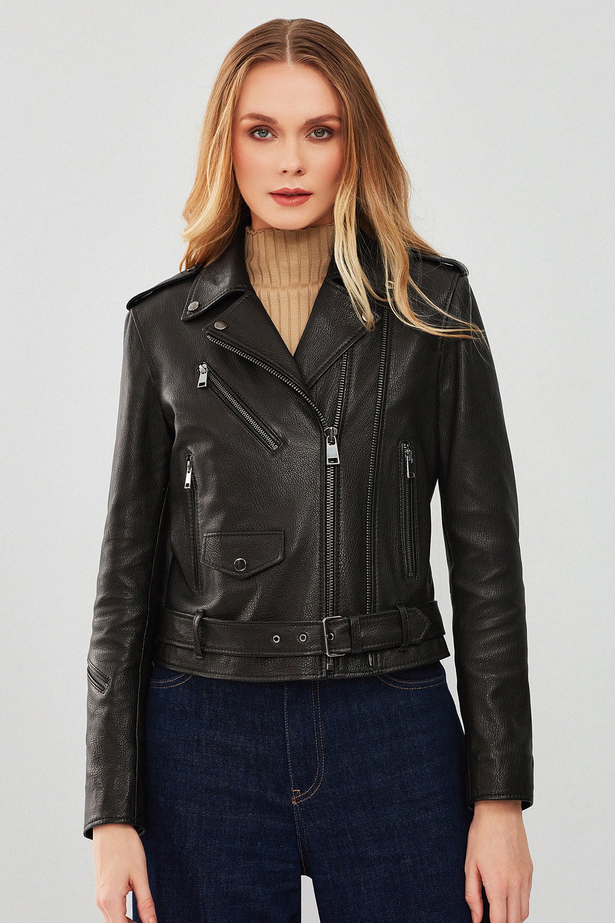 Complete the Look by Purchasing Together!