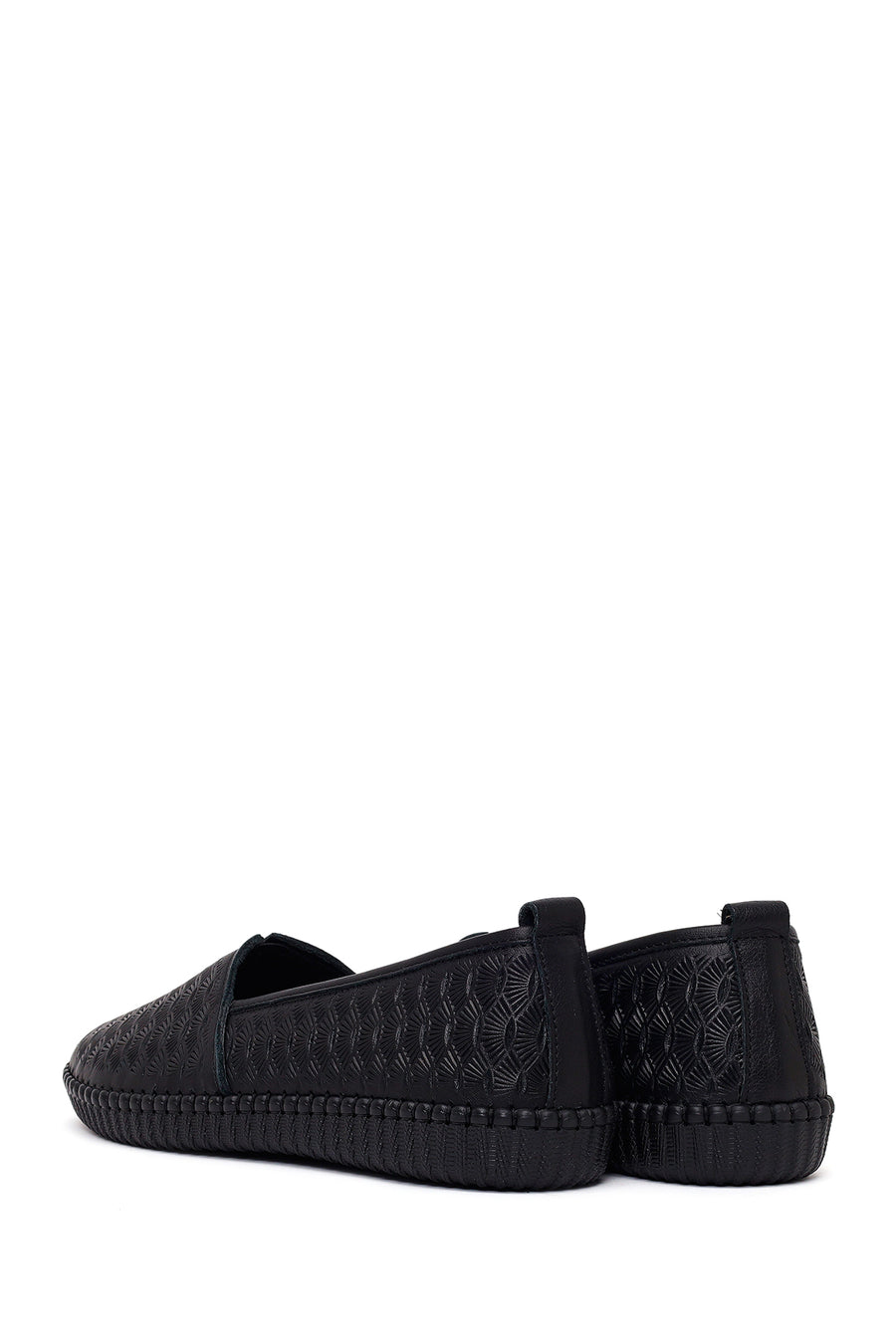 Woman Black Leather Comfort Loafer