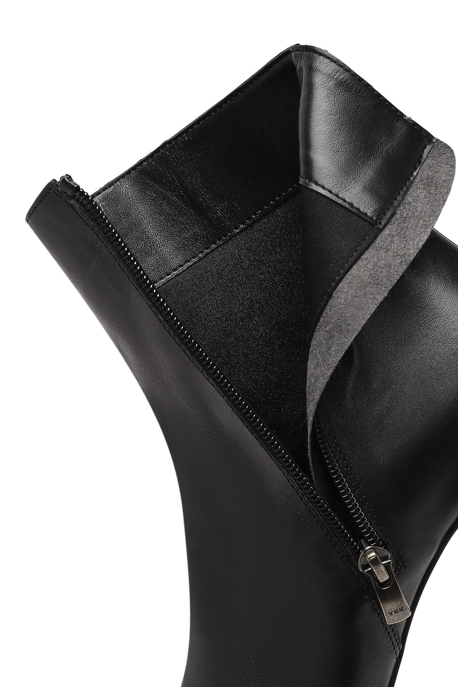 Woman Black Zip Closure Thick-Heeled Leather Boots