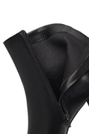Woman Black Zip Closure Chunky-Heeled Boots | Derimod