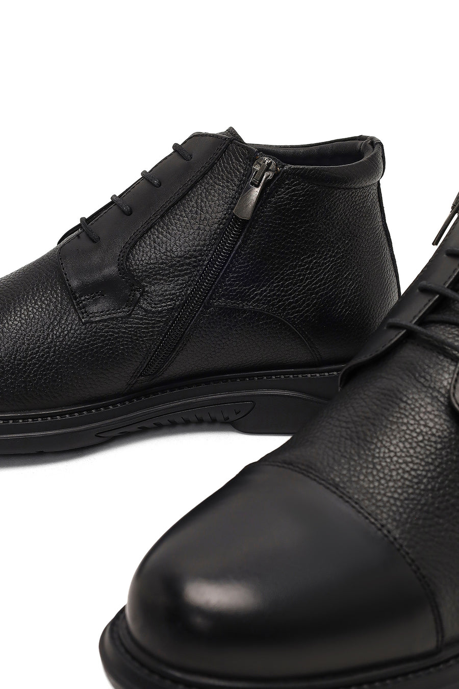 Male Black Zip Closure Leather Boots