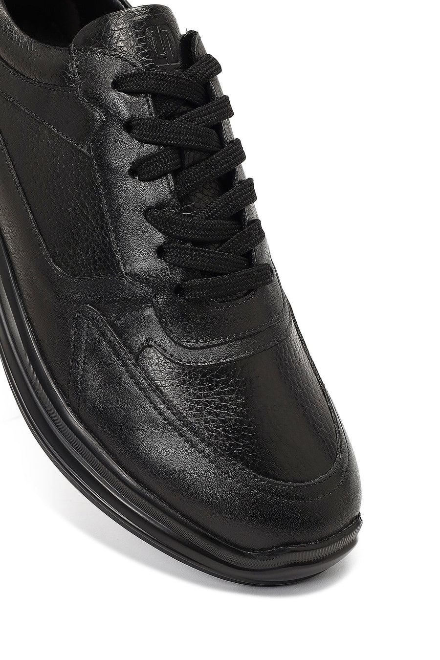 Male Black Lace-Up Leather Sneaker