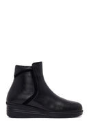 Woman Black Zip Closure Leather Comfort Boots | Derimod