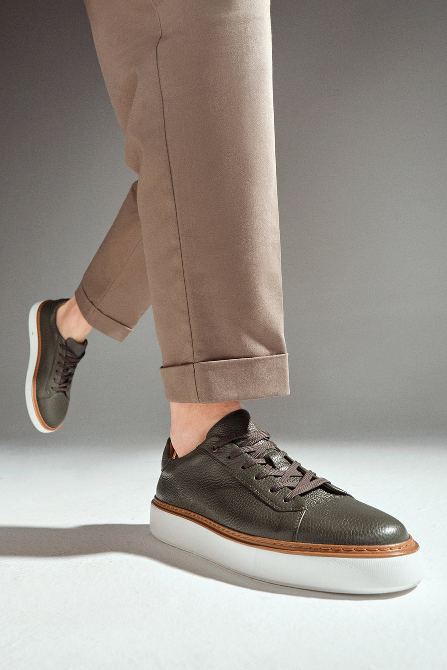 Erkek Haki Bağcıklı Deri Sneaker 25SFD6124FT | Derimod