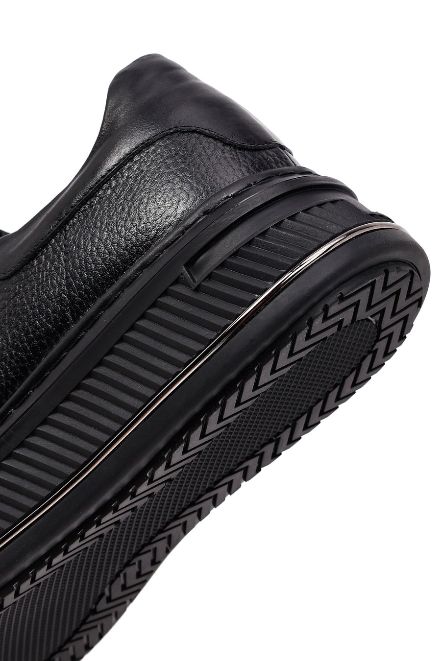 Male Black Lace-Up Thick-Soled Leather Sneaker