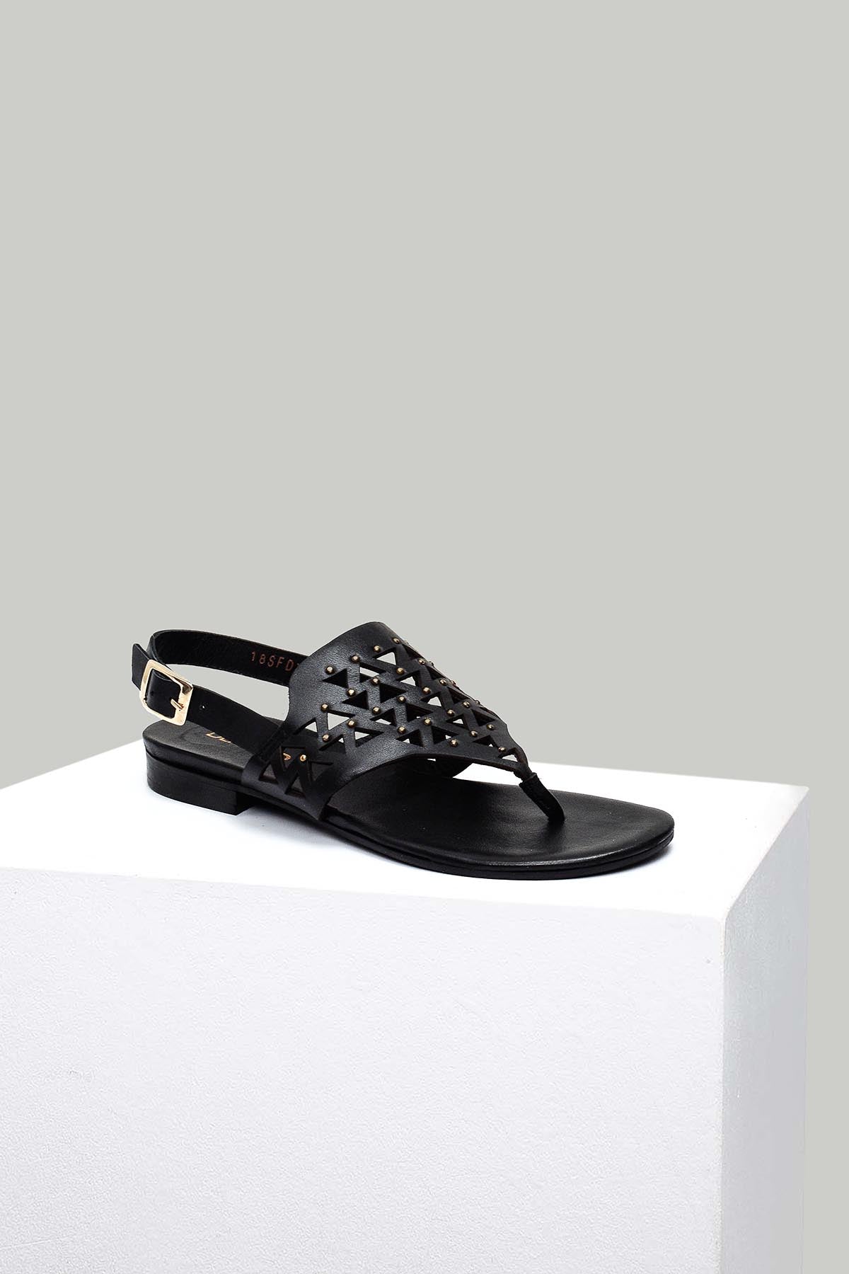 Complete the Look by Purchasing Together!