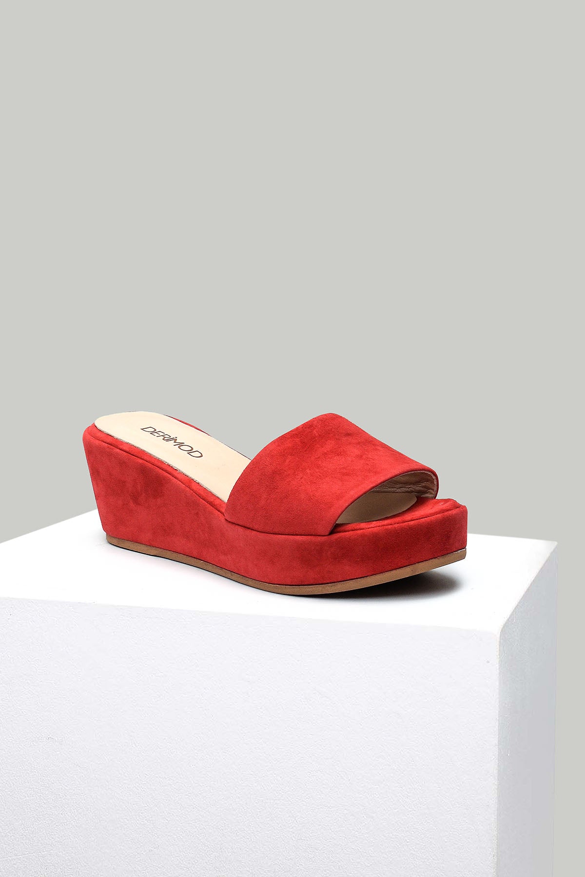 Complete the Look by Purchasing Together!