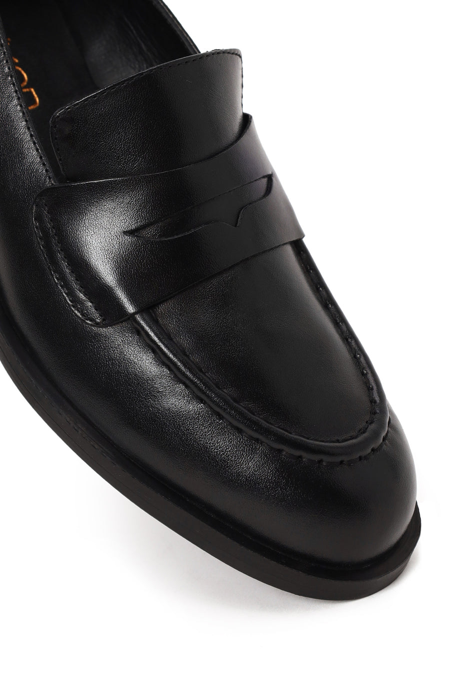 Woman Black Leather Loafer