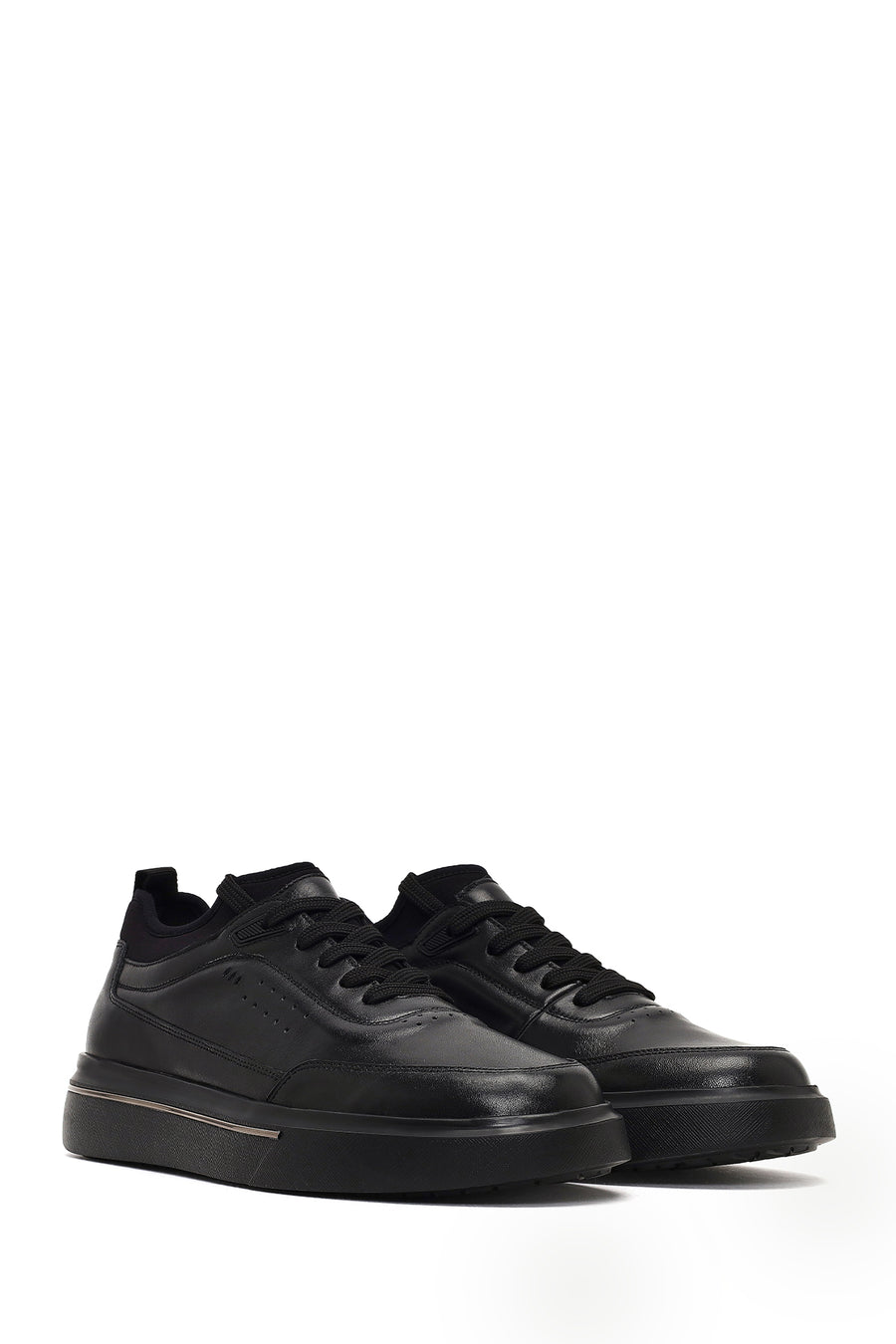 Men's Black Lace-Up Thick-Soled Leather Sneaker