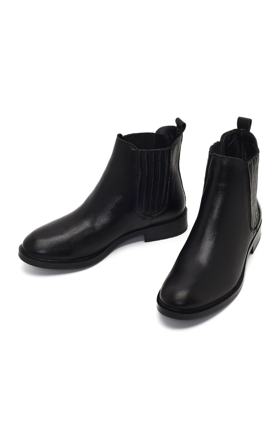 Women's Black Leather Chelsea Boot