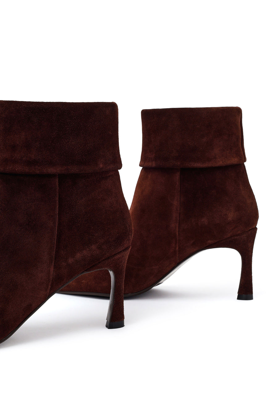 Woman Brown Thin-Heeled Suede Boots