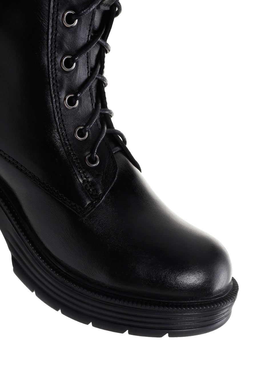 Women's Black Zipper Heeled Leather Boots