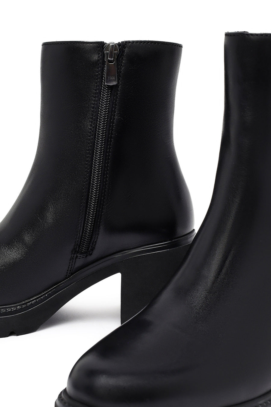 Women's Black Zippered Thick Heeled Leather Boot