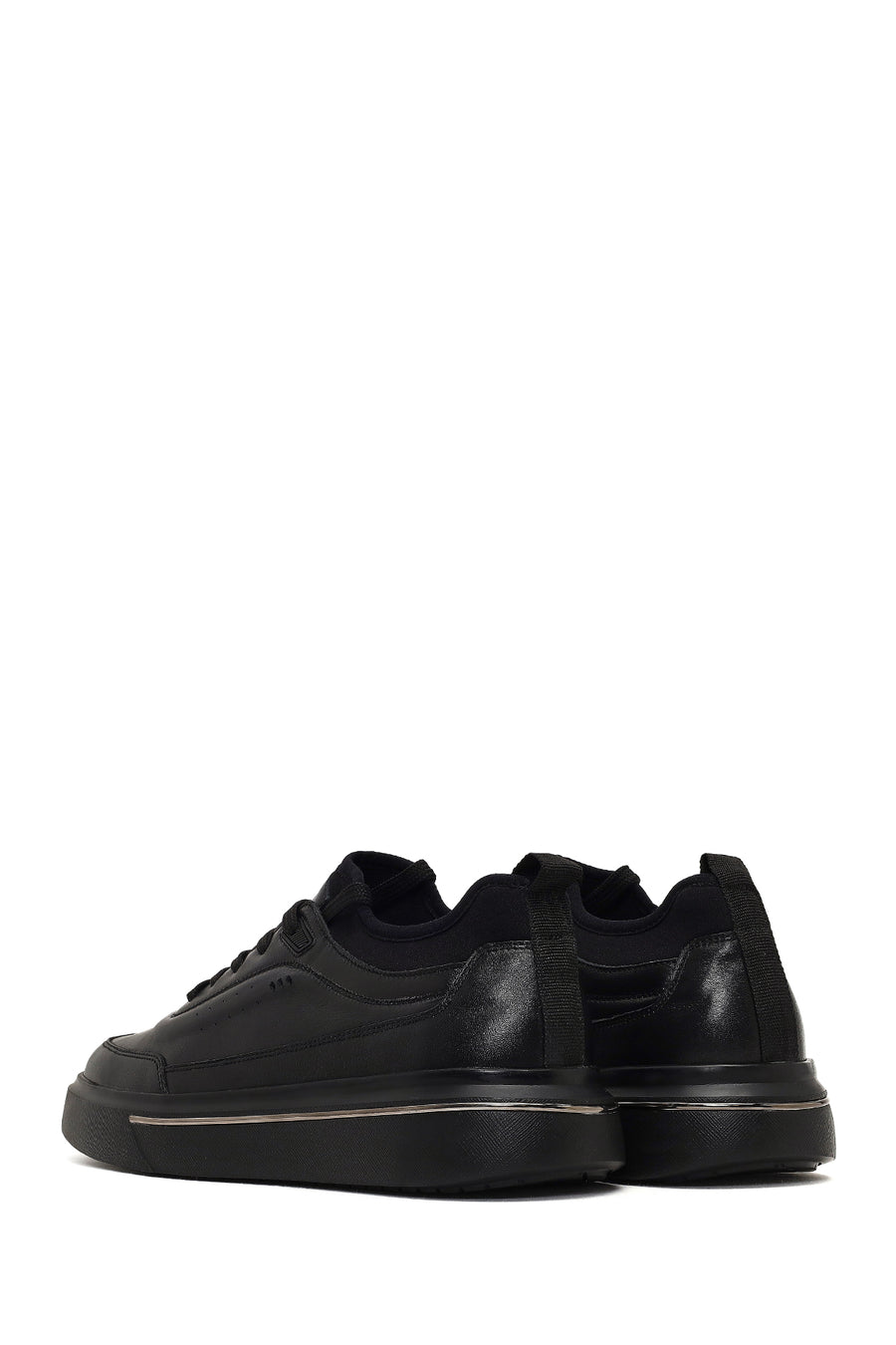 Men's Black Lace-Up Thick-Soled Leather Sneaker