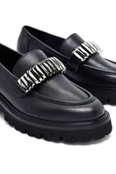 Kadın Siyah Aksesuarlı Deri Maskülen Loafer | Derimod