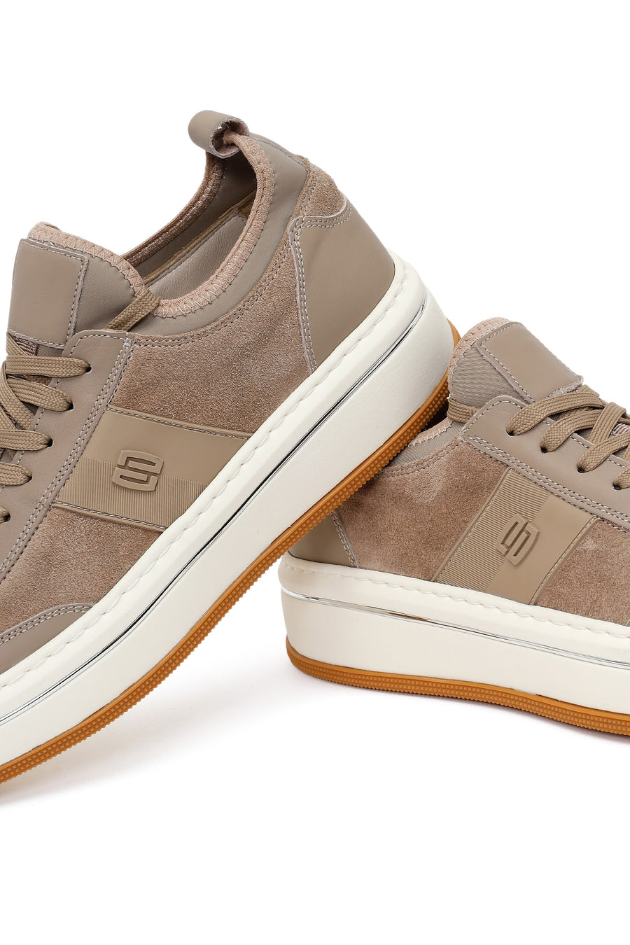 Male Beige Lace-Up Thick-Soled Leather Sneaker