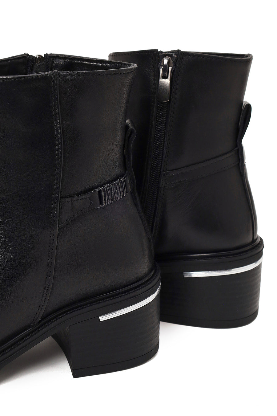 Woman Black Zip Closure Chunky-heeled Leather Boots