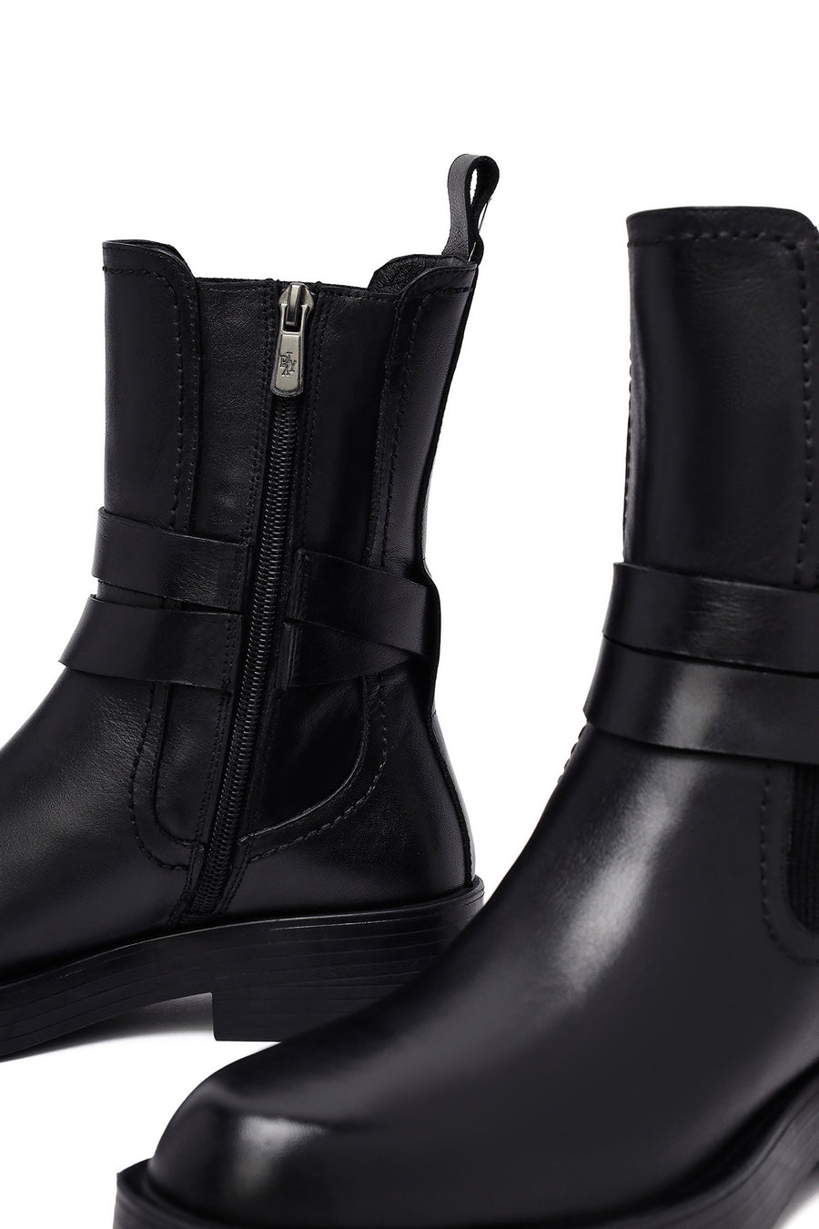 Women's Black Zippered Leather Boots