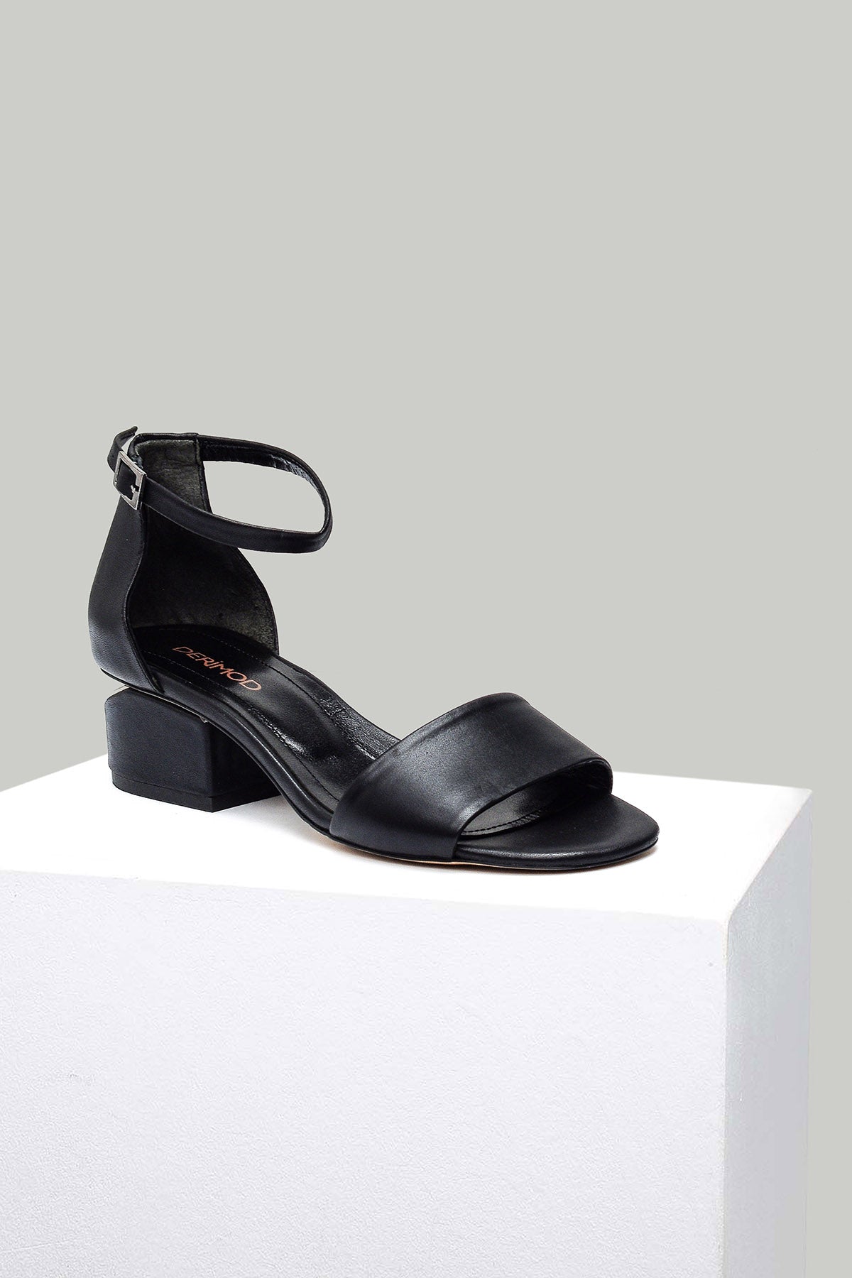 Complete the Look by Purchasing Together!