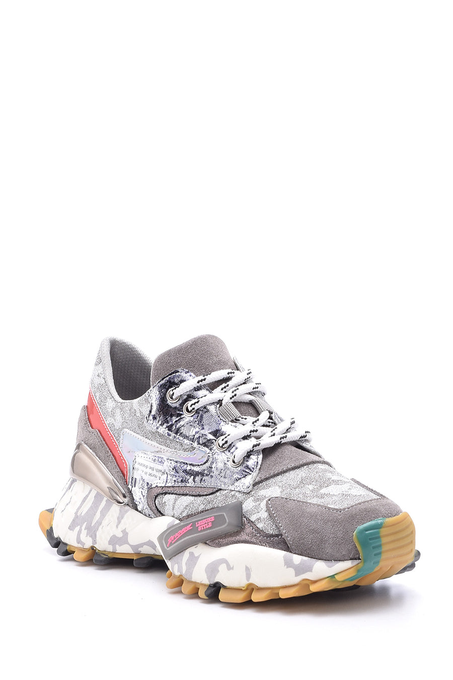 Kadın Yüksek Tabanlı Desenli Sneaker