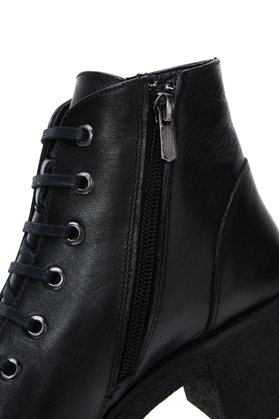 Woman Black Zippered Chunky Heels Leather Casual Boots