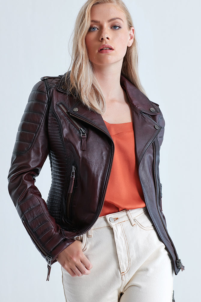 B-1002 Women's Leather Jacket 19WGM63581M | Derimod
