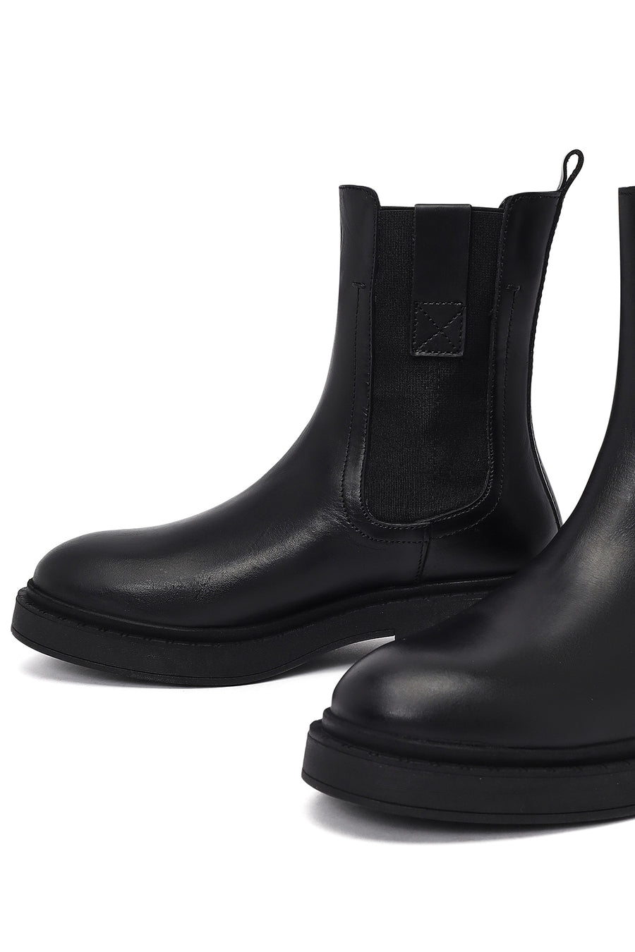 Women's Black Leather Chelsea Boot