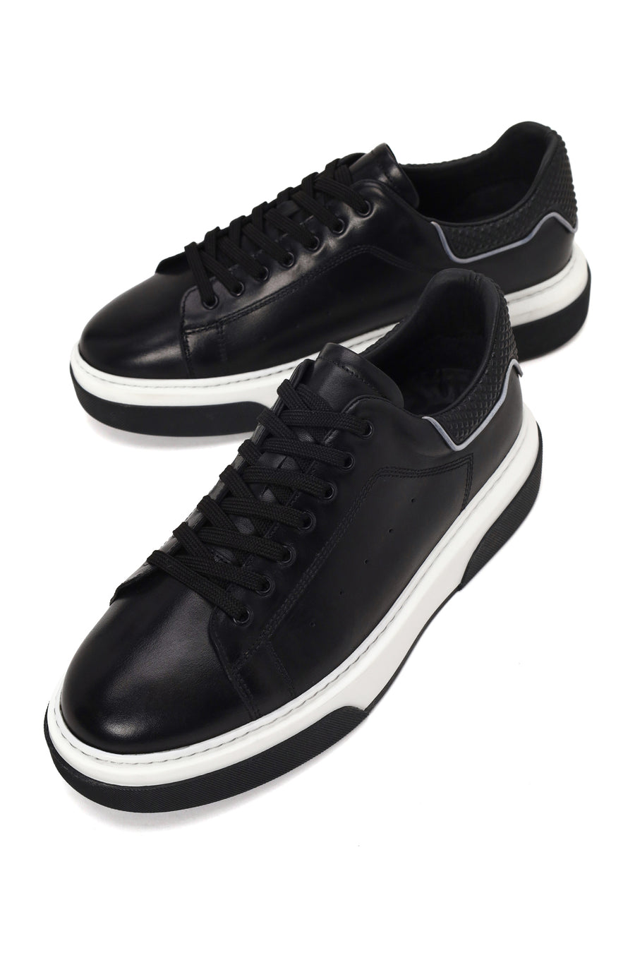 Erkek Siyah Bağcıklı Kalın Tabanlı Deri Sneaker