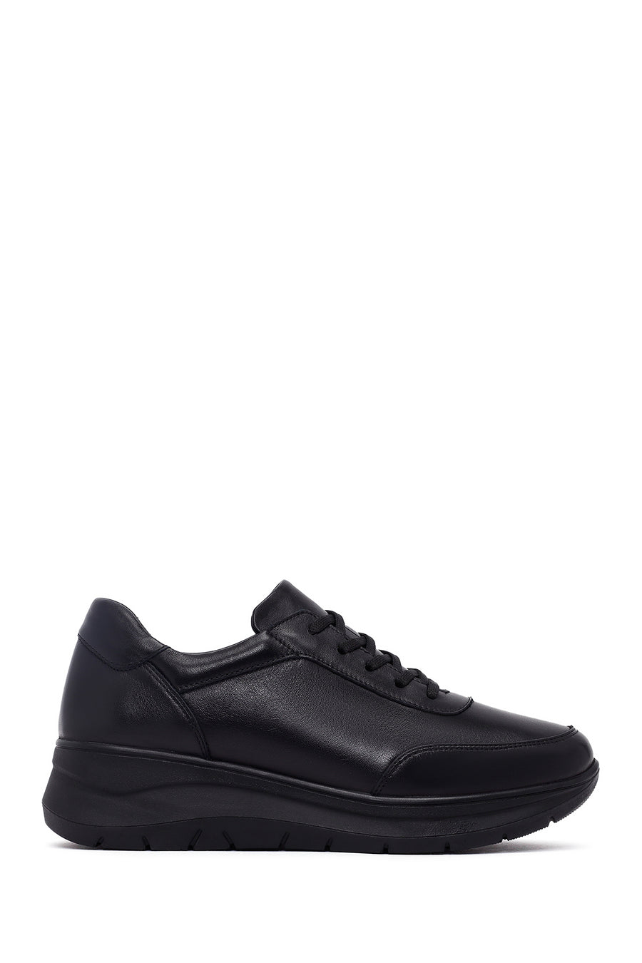 Kadın Siyah Bağcıklı Kalın Tabanlı Deri Sneaker AF460006DV | Derimod