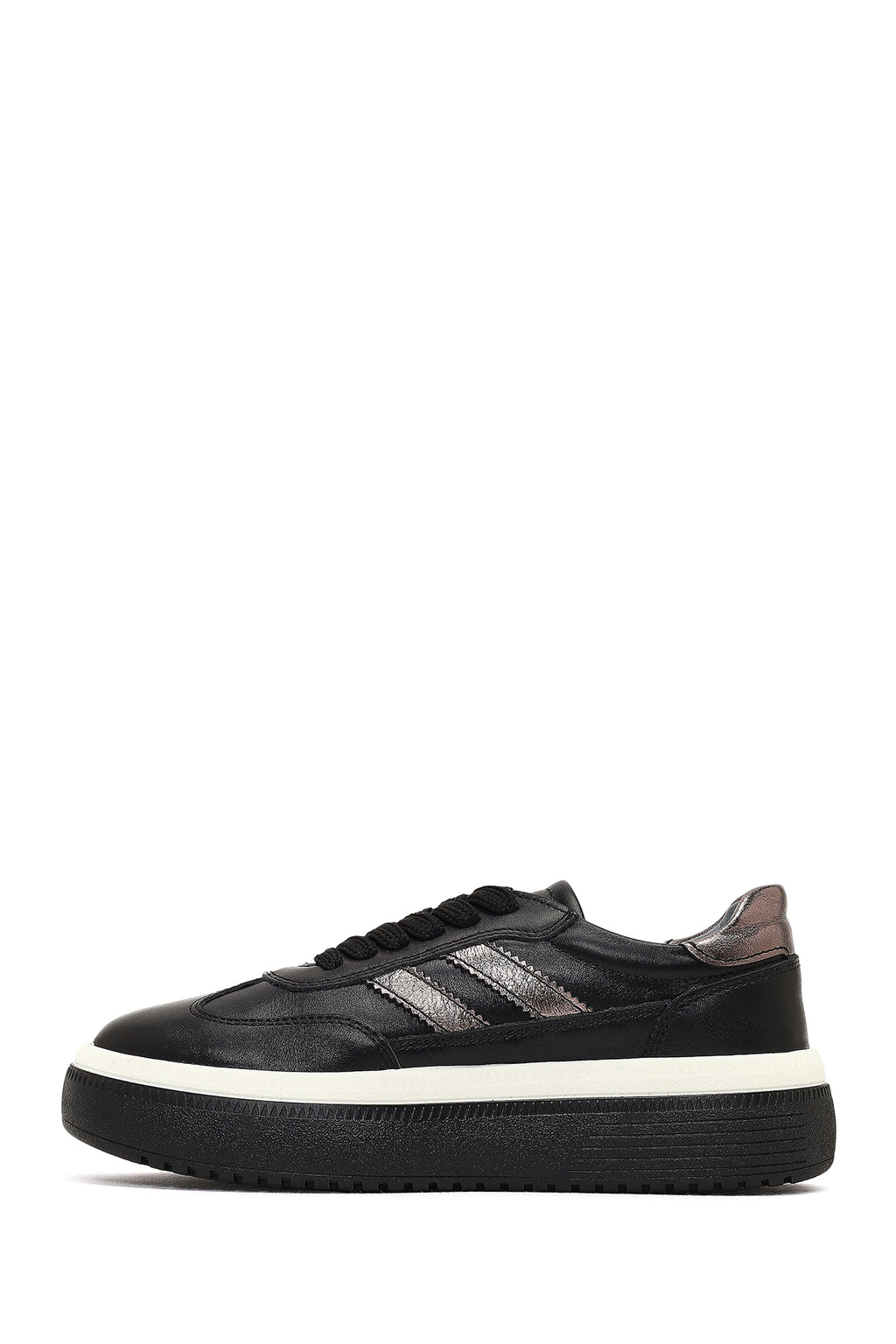 Kadın Siyah Bağcıklı Kalın Tabanlı Deri Sneaker