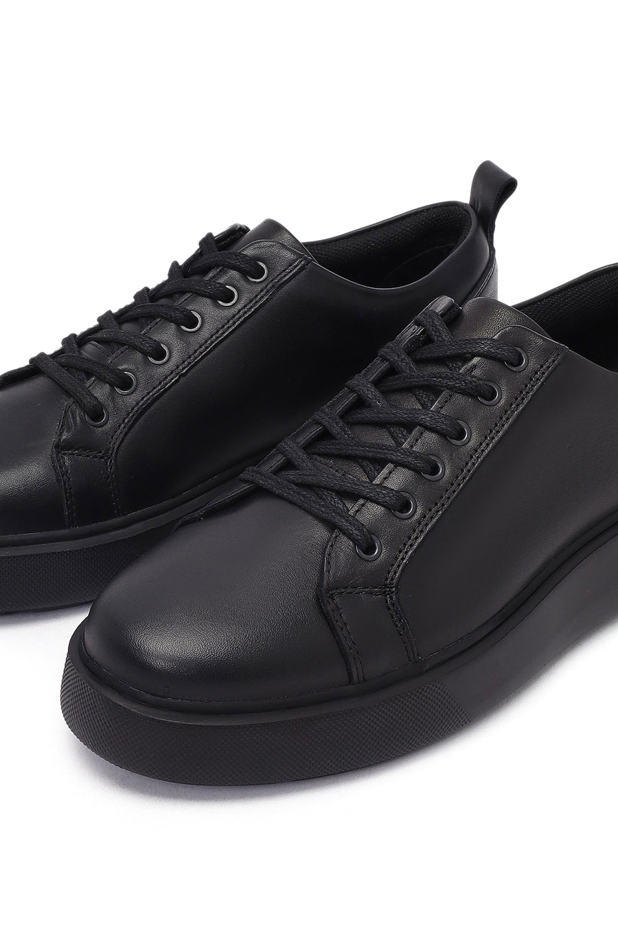 Erkek Siyah Bağcıklı Deri Sneaker