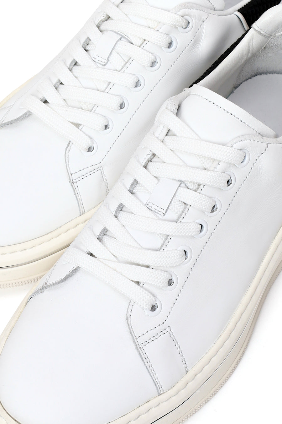 Erkek Beyaz Bağcıklı Kalın Tabanlı Deri Sneaker