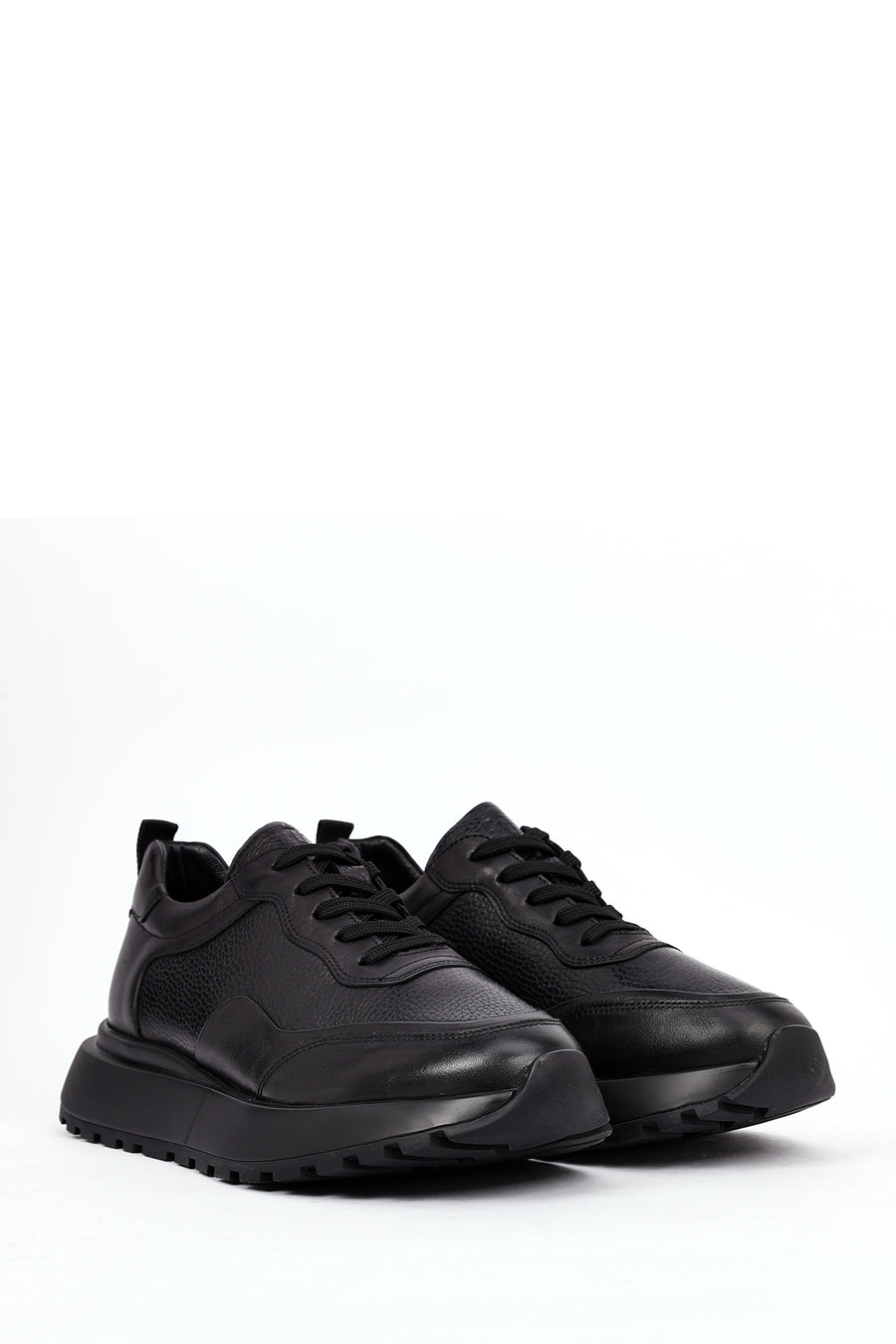 Men's Black Lace-Up Thick-Soled Leather Sneaker