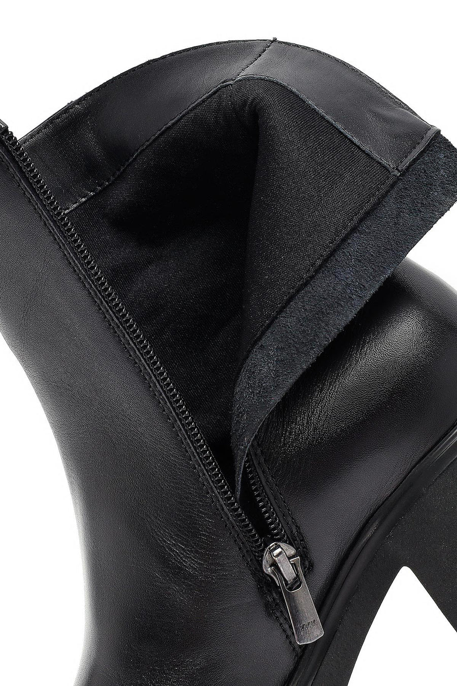 Women's Black Zippered Thick Heeled Leather Boot