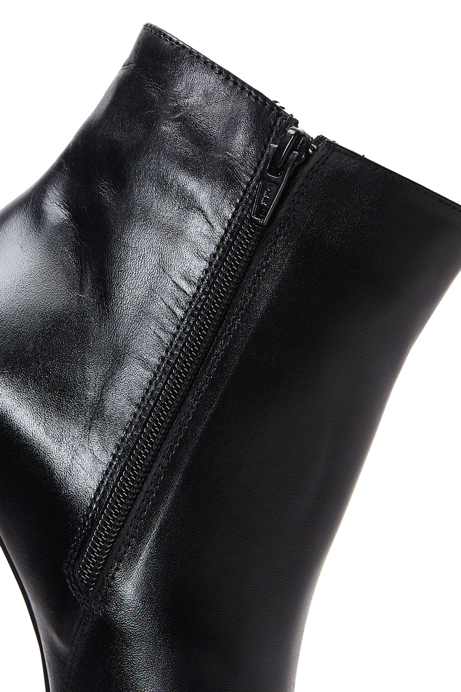 Women's Black Zippered Thin Heeled Leather Boots