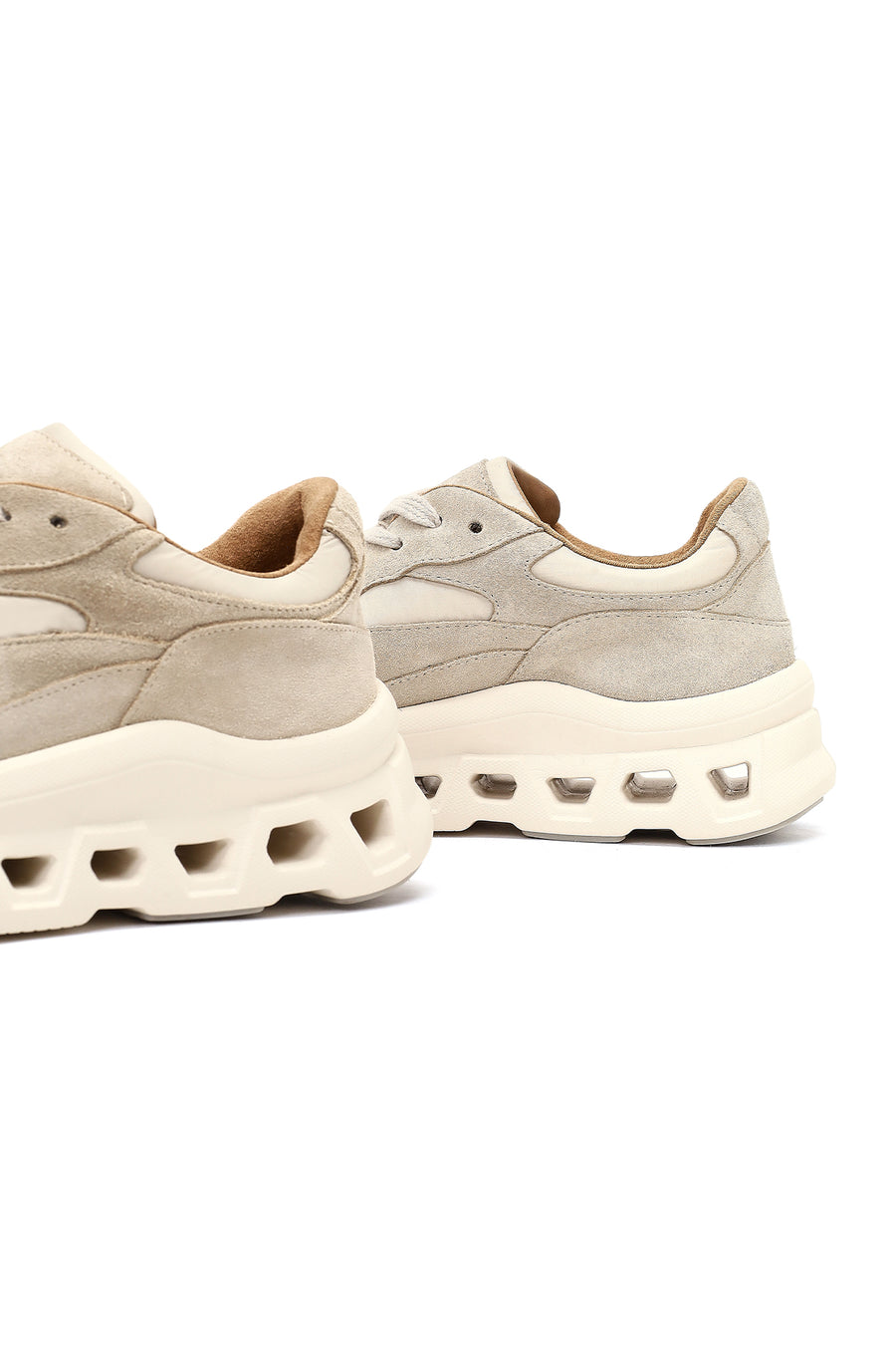 Women's Beige Lace-Up Thick-Soled Leather Sneaker