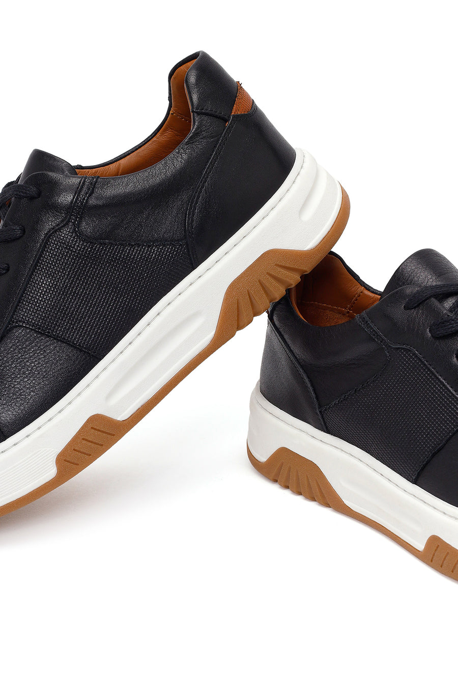 Erkek Siyah Kalın Tabanlı Bağcıklı Deri Sneaker