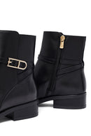 Woman Black Zip Closure Leather Boots | Derimod