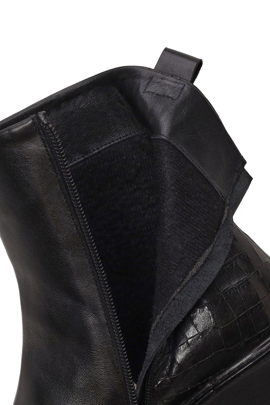 Woman Black Zip Closure Patterned Thick-Soled Leather Boots