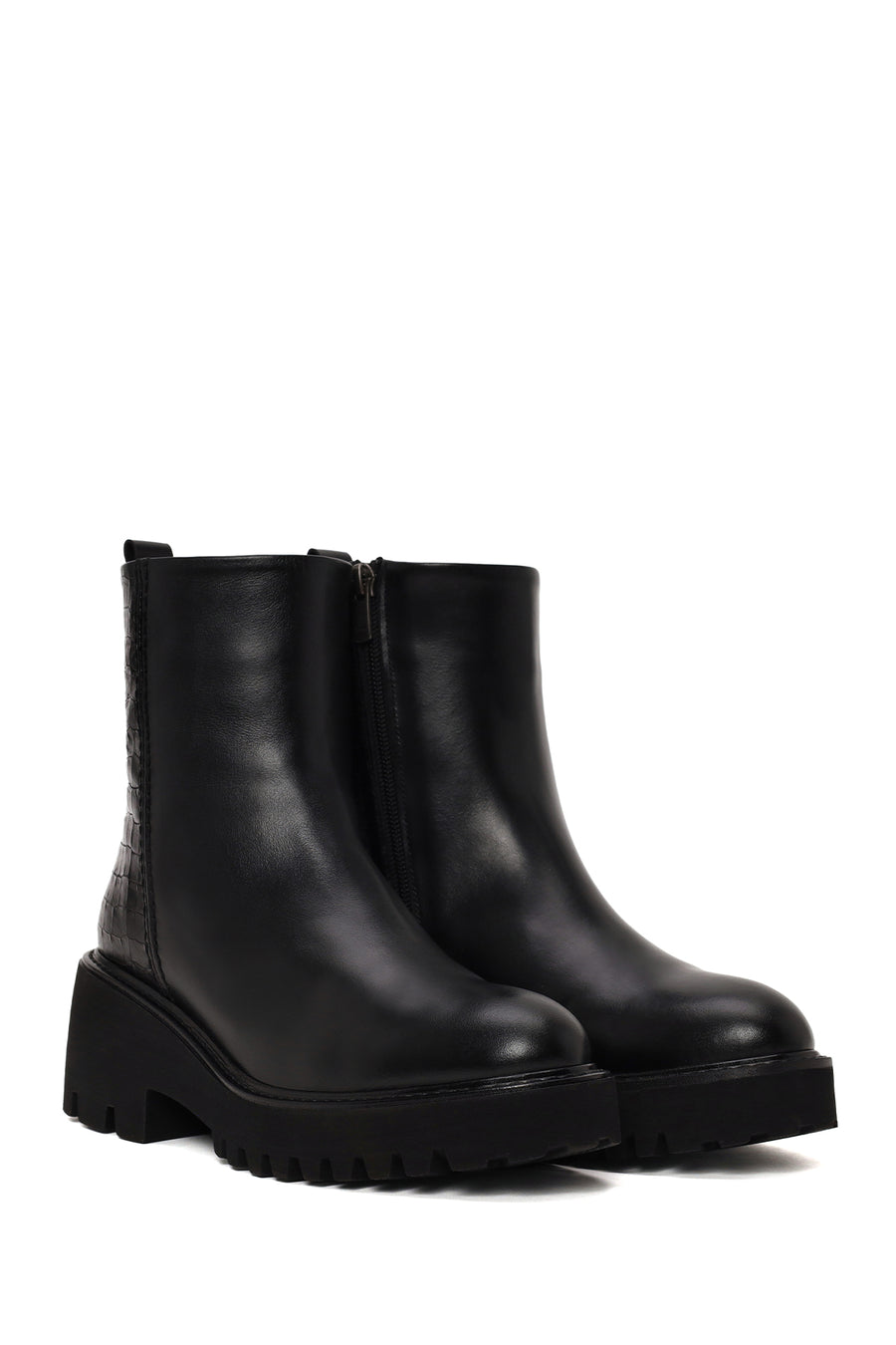 Woman Black Zip Closure Patterned Thick-Soled Leather Boots