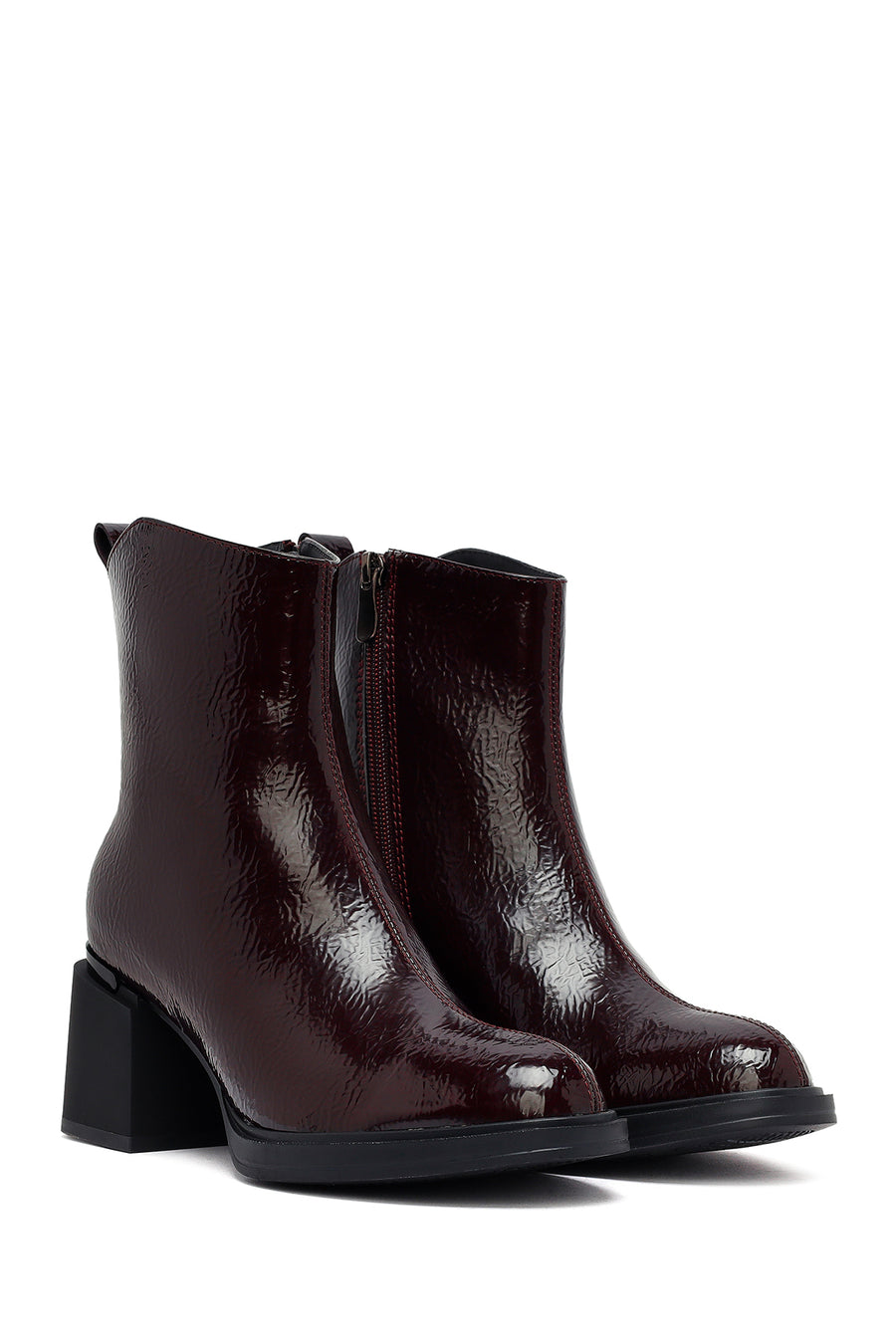 Woman Burgundy Zip Closure Chunky-Heeled Boots