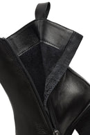Woman Black Zip Closure Thick-Heeled Leather Boots | Derimod